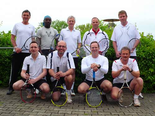 Bild "Saison 2013:2013_Mannschaft_Herren40.JPG"